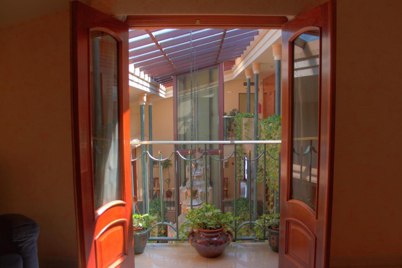 Hotel Avenida Беас-де-Сегура Номер фото